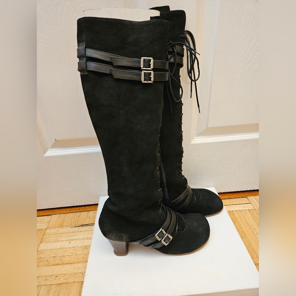 JOHN FLUEVOG OPERETTAS: HJORDIS  BLACK Suede LEATHER KNEE HIGH BOOTS 9.5 - Picture 7 of 15
